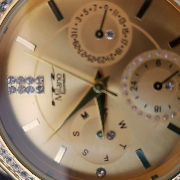 *Milano Expressions Goldtone Watch - Picture 3 of 5